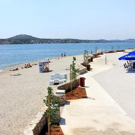 Apartment With A Parking Space - 19428 Sibenik
