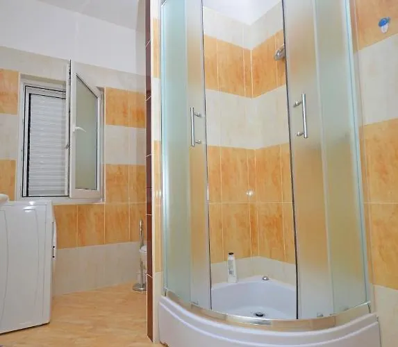 With Parking Spaces - 19428 * Sibenik